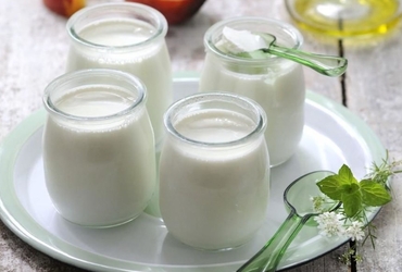 Tại sao sữa chua bị tách nước?