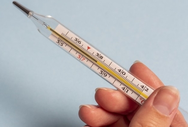 Nhiệt độ bình thường của trẻ sơ sinh là bao nhiêu?