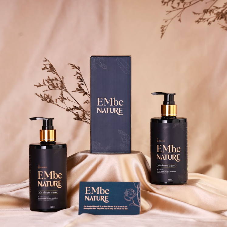 bi-quyet-lam-dep-tu-nhien-va-su-quyen-ru-cua-julia-roberts-o-tuoi-56